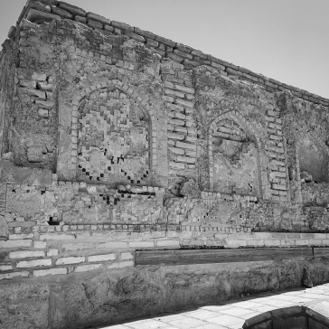 Mausoleum walls
